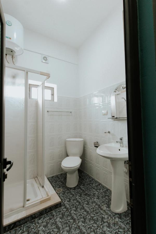 Hotel Lunxheria Gjirokaster Exterior photo